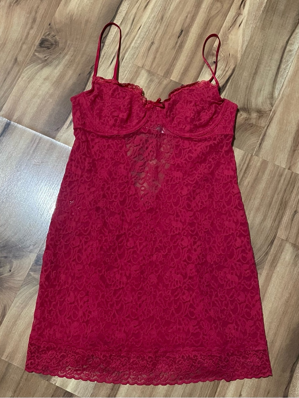 2009 Victoria's Secret Red Lace Underwire Camisole Top 36B Y2K Coquette
